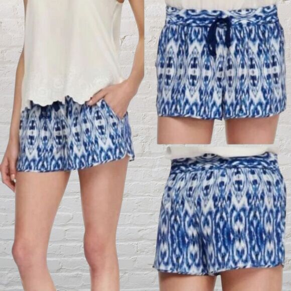 Joie Layana Silk Shorts L Blue White Ikat Print EUC - Picture 3 of 11